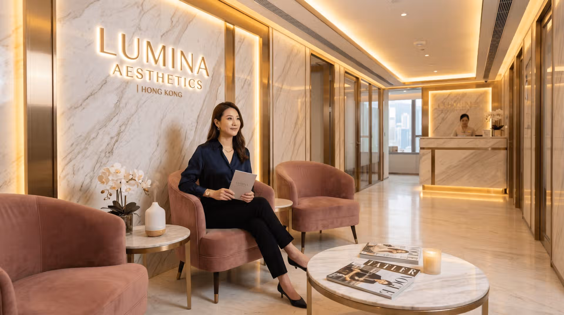 s2_boutique_luxury_2_1 高端醫學美容中心接待處設計,結合大理石元素與奢華風格,展現高品質的診所裝修設計實力。
